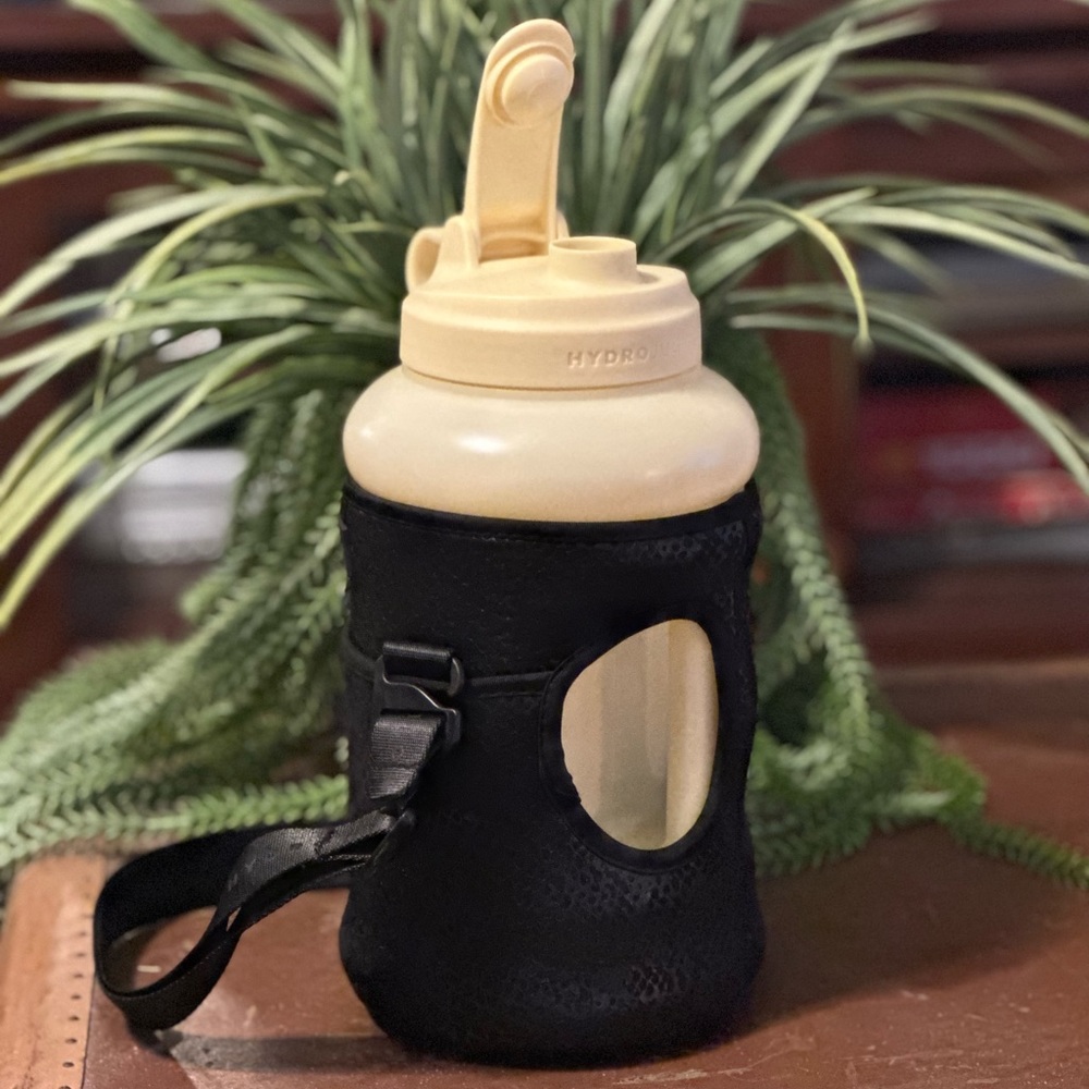 HydroJug and Sleeve, Excellent Condition, Never used!!!